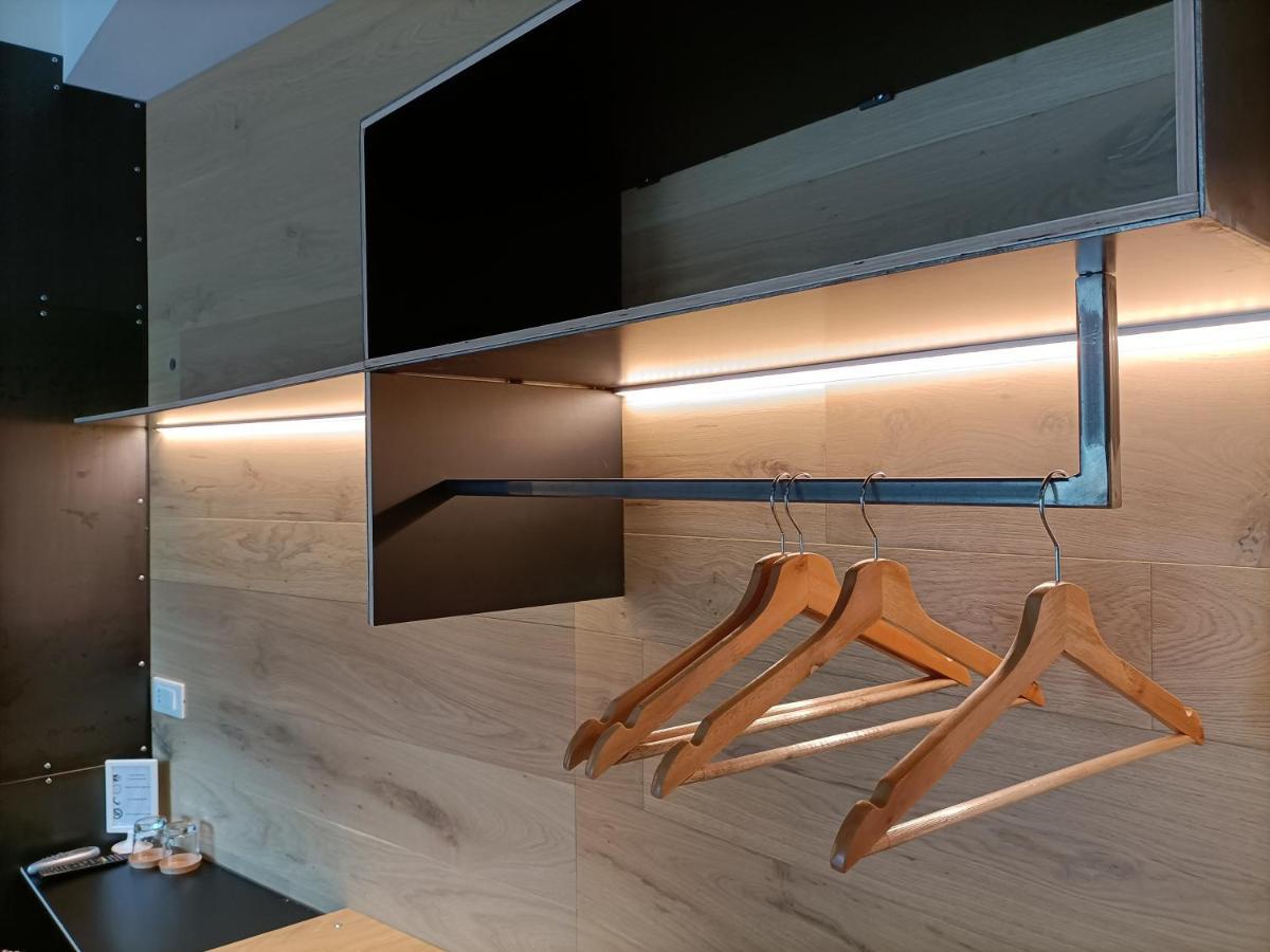 Le Meridiane City Rooms In Trento Exterior photo