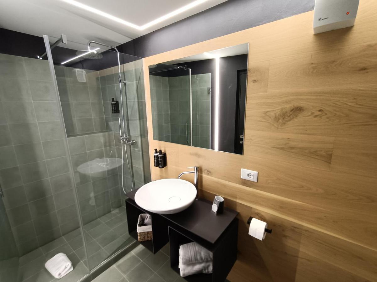 Le Meridiane City Rooms In Trento Exterior photo