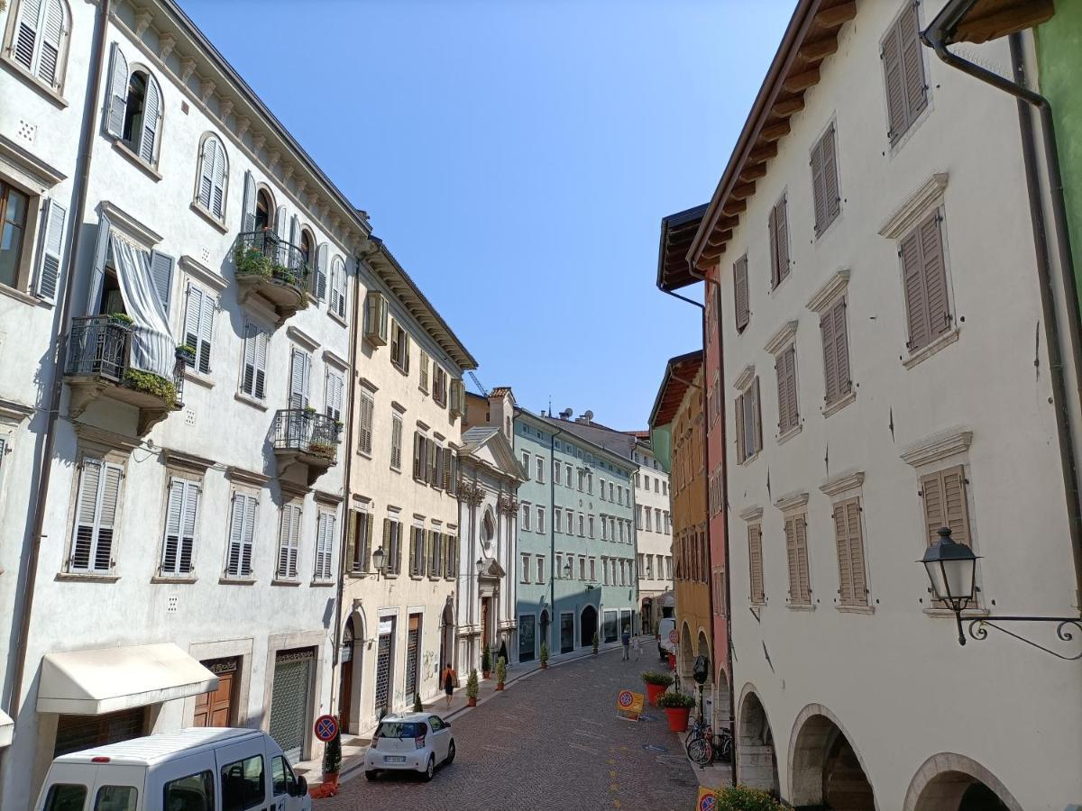 Le Meridiane City Rooms In Trento Exterior photo